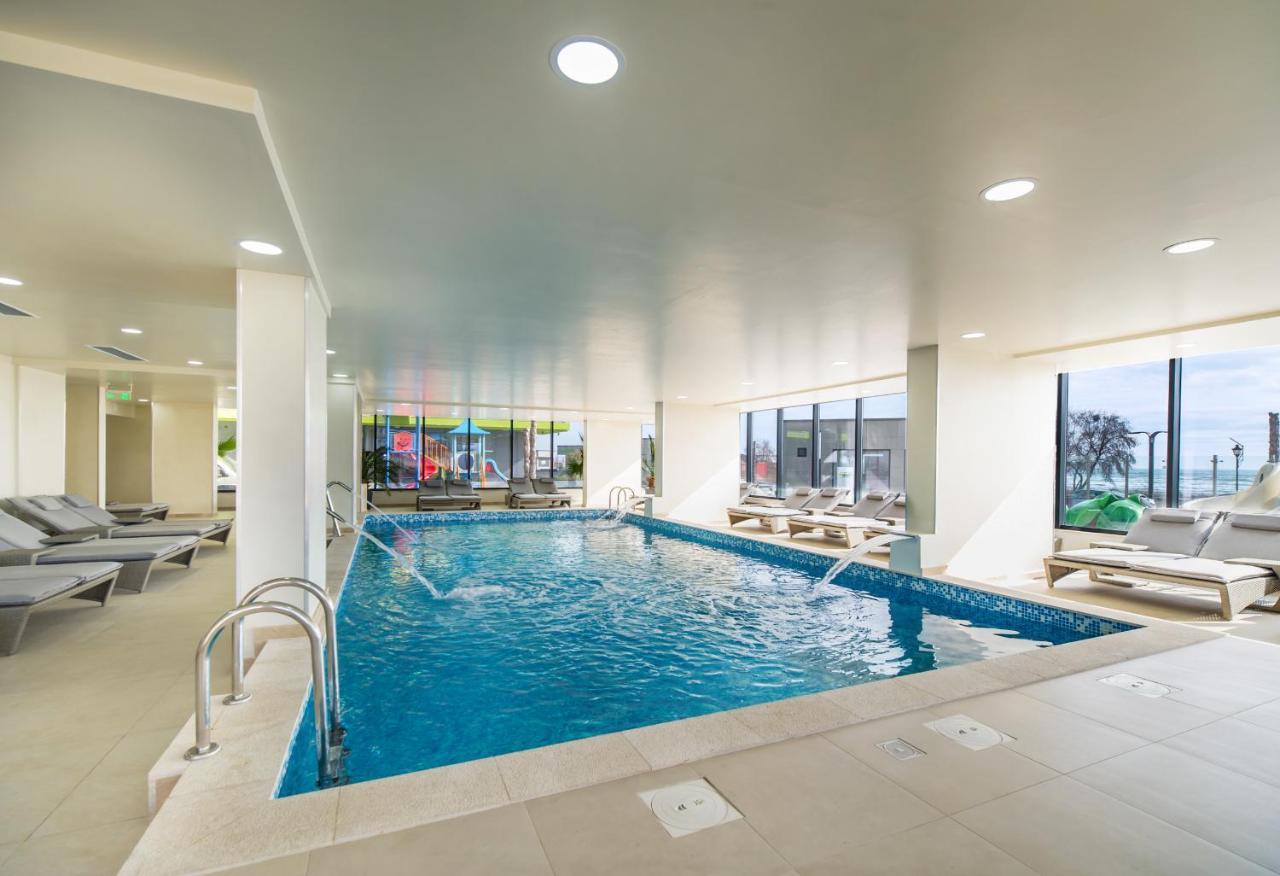 Moonstar Apartment - Spa N Pools Beach Resort Mamaia Dış mekan fotoğraf